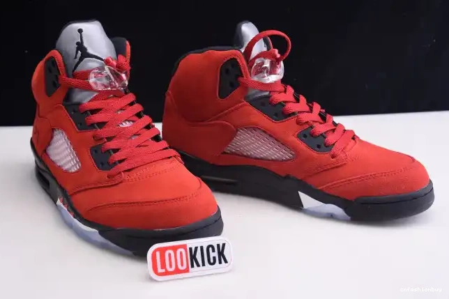 Raging Retro (2021) Red Jordan Bulls DD0587-600 5 0607
